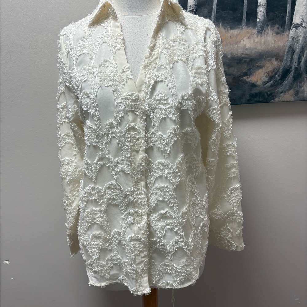 NWT Commense Ivory Textured Button Down Shirt
